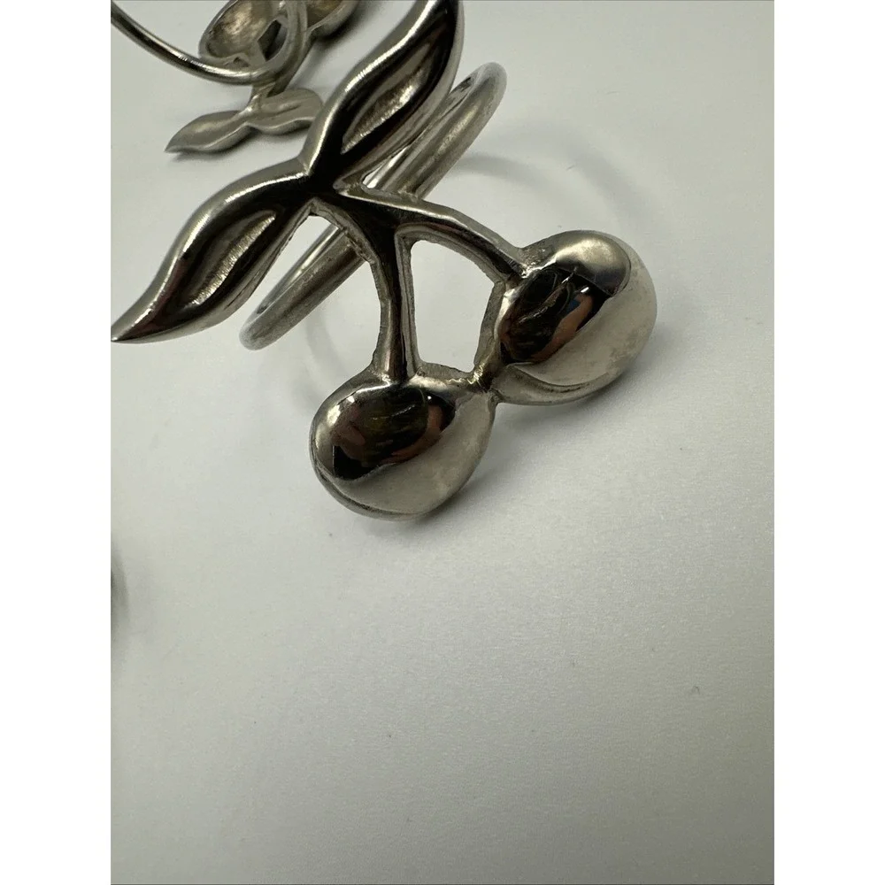 Set of 4‎ Vintage Pewter Cherry Fruit Napkin Rings